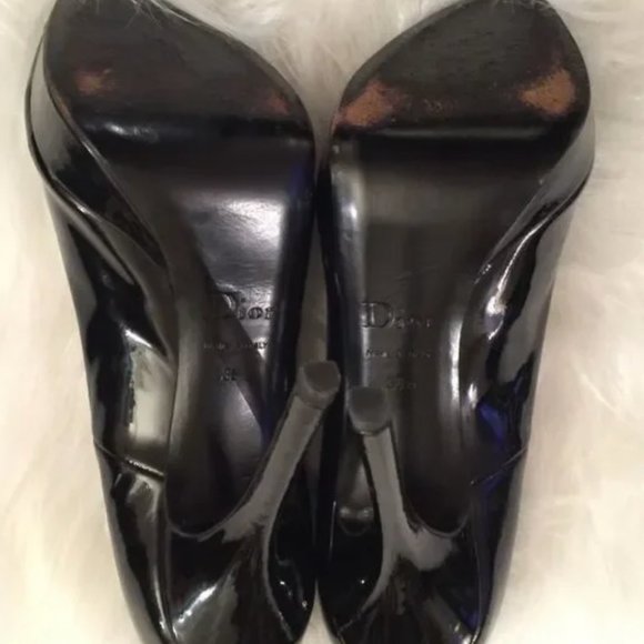 Like New Chrisitan Dior Authentic in like New Condition! No ware to heel! - Picture 5 of 10